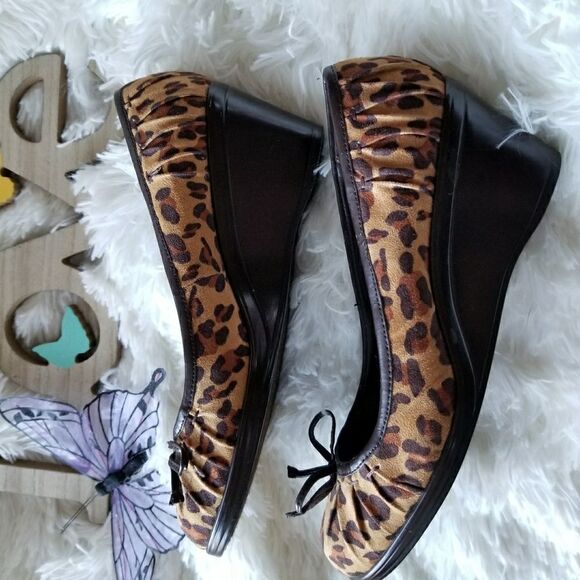 NY&Co leopard print wedges - Picture 1 of 4